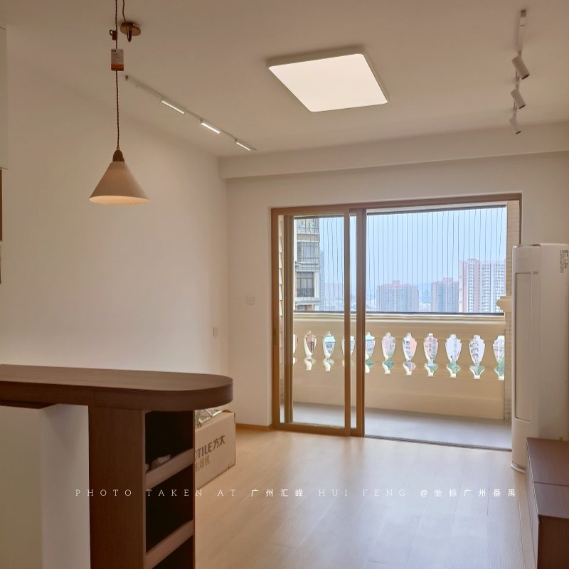 广州汇峰装饰 番禺海伦堡花样年华客厅实景 广州汇峰装饰 番禺海伦堡花样年华客厅实景